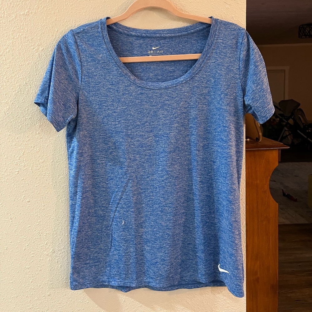 Medium blue Nike short sleeve top